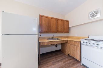 Carbondale Towers Kitchen